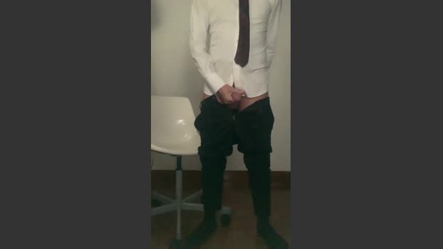 trunky_boi legs Webcam SHOW @ Cam4 02-11-2025