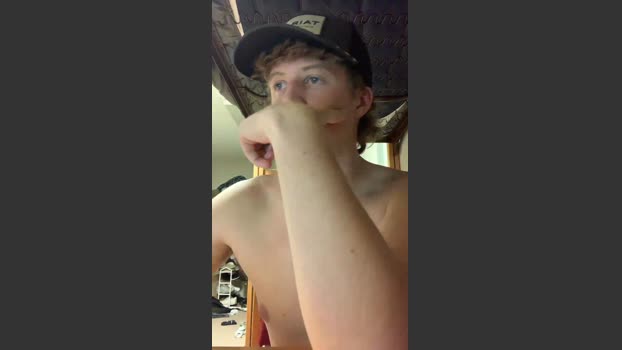 jamesmontogmer3 cute Webcam SHOW @ Cam4 04-11-2025