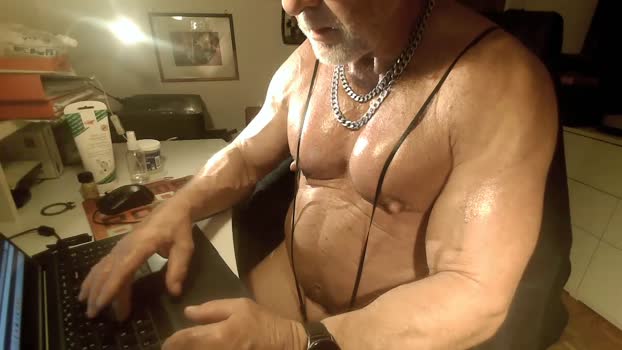 macigno fuckass Webcam SHOW @ Cam4 04-11-2025