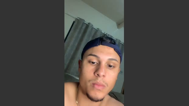 Morenoyboy toy Webcam SHOW @ Cam4 05-11-2025