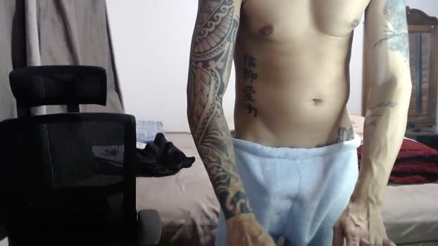 ghusantos30 sexy Webcam SHOW @ Cam4 05-11-2025