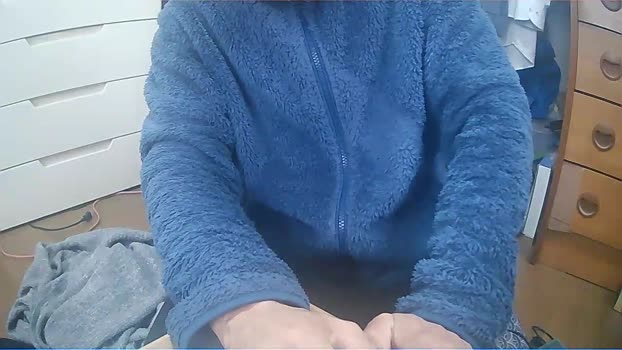 hide20 fingering Webcam SHOW @ Cam4 05-11-2025
