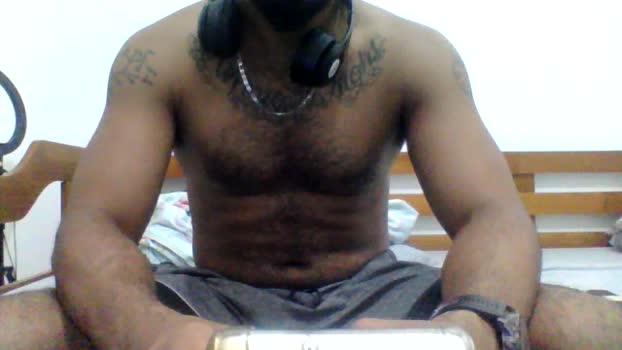 ralph2k22 Topless Webcam SHOW @ Cam4 05-11-2025