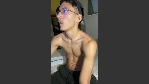 coebranquinx handsome Webcam SHOW @ Cam4 05-11-2025