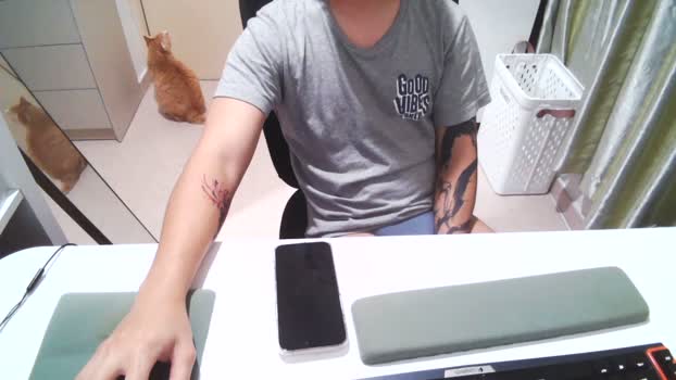 lazybird8899 bigload Webcam SHOW @ Cam4 06-11-2025