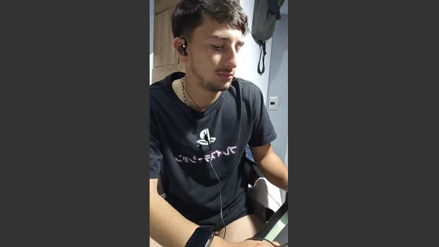 Esteban19PG beauty Webcam SHOW @ Cam4 07-11-2025