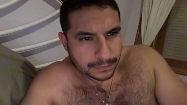 tumba20051 gay Webcam SHOW @ Cam4 07-11-2025