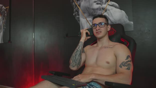 JacksonOlsenn bigtoys Webcam SHOW @ Cam4 08-11-2025