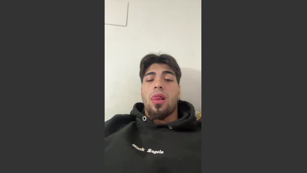 Jovencitobcn21 Video Webcam SHOW @ Cam4 08-11-2025