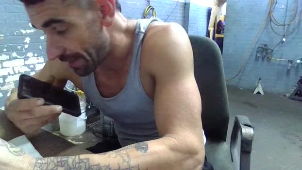 Bigtoyguy34 squirt Webcam SHOW @ Cam4 10-11-2025