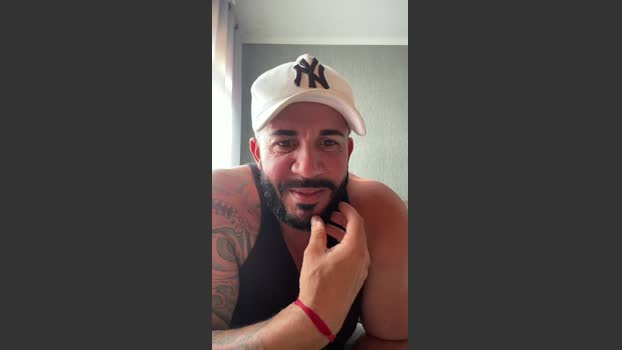 guto356 jerkoff Webcam SHOW @ Cam4 10-11-2025