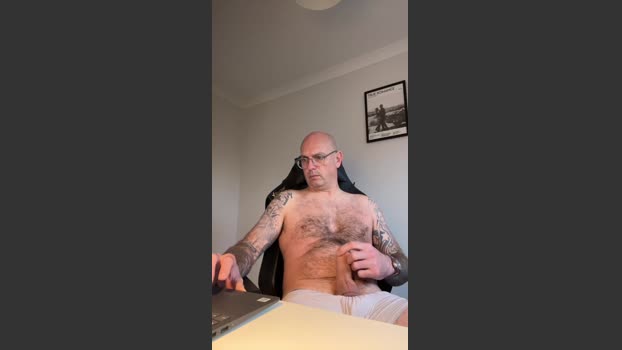 hornyhants1 kissing Webcam SHOW @ Cam4 14-11-2025