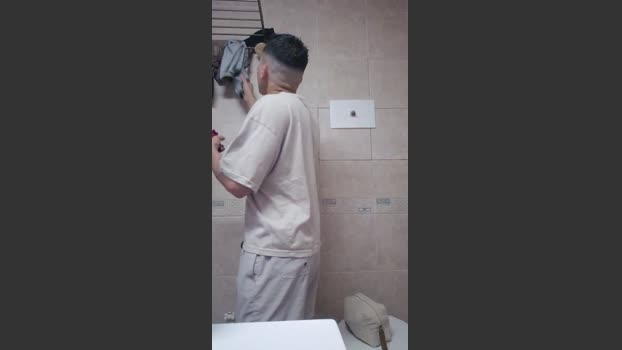 pequeboy_hot spank Webcam SHOW @ Cam4 13-11-2025