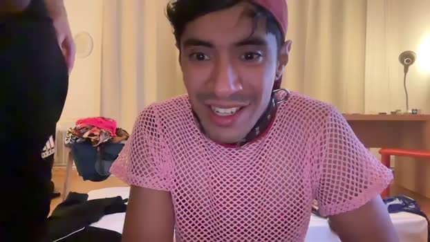 latinjohan fuckme Webcam SHOW @ Cam4 15-11-2025