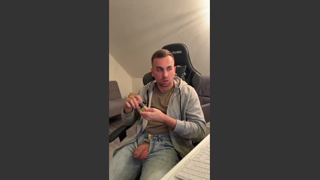 Jeansjunge96 fingers Webcam SHOW @ Cam4 16-11-2025