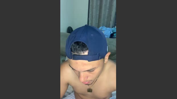 Morenoyboy love Webcam SHOW @ Cam4 17-11-2025