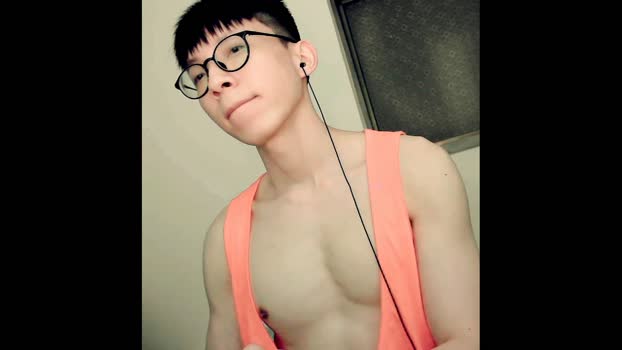 Linchienchih deepthroat Webcam SHOW @ Cam4 17-11-2025