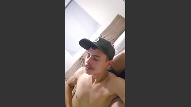 Uber_dot_Pr twink Webcam SHOW @ Cam4 18-11-2025