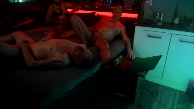 dirtyPaar069 show Webcam SHOW @ Cam4 19-11-2025