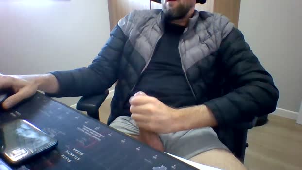mateuskuera beautiful Webcam SHOW @ Cam4 19-11-2025