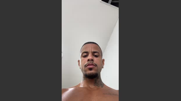 Soaresluucas29 beautiful Webcam SHOW @ Cam4 20-11-2025