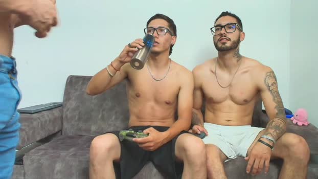 thebadboys01 striptease Webcam SHOW @ Cam4 20-11-2025