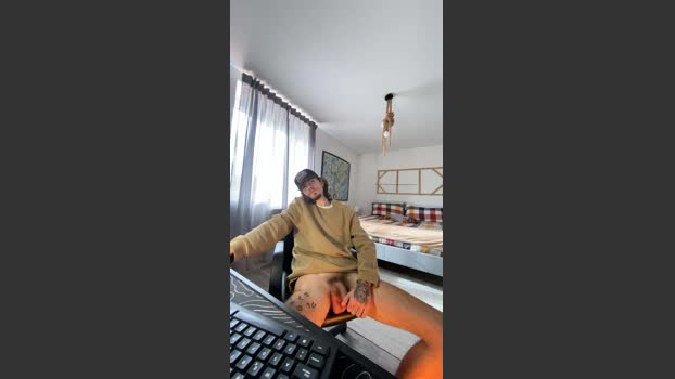 Xxxciroxxx suckcock Webcam SHOW @ Cam4 22-11-2025