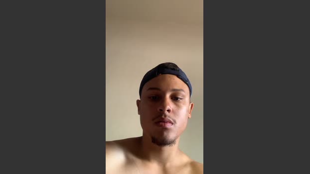 Morenoyboy kiss Webcam SHOW @ Cam4 23-11-2025