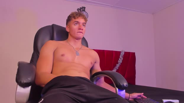 paull_george lovense Webcam SHOW @ Cam4 22-11-2025
