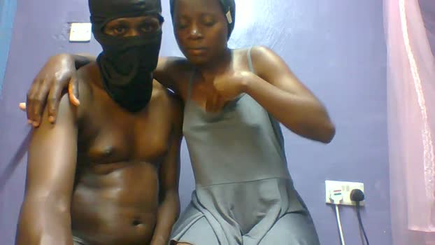 Spicyitcouple bigtoys Webcam SHOW @ Cam4 24-11-2025