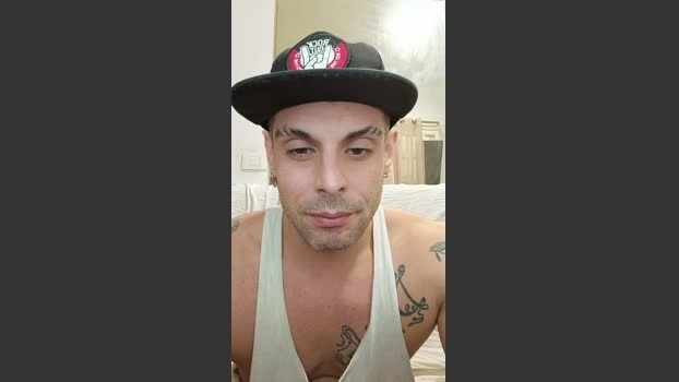 taruated24 kiss Webcam SHOW @ Cam4 26-11-2025