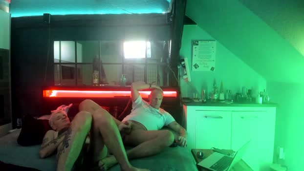 dirtyPaar069 jerkoff Webcam SHOW @ Cam4 28-11-2025