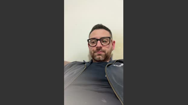 elia109 spanking Webcam SHOW @ Cam4 28-11-2025