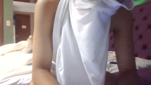 guitbbbb legs Webcam SHOW @ Cam4 30-11-2025