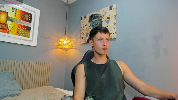 Garuo_18 amateur Webcam SHOW @ Cam4 30-11-2025
