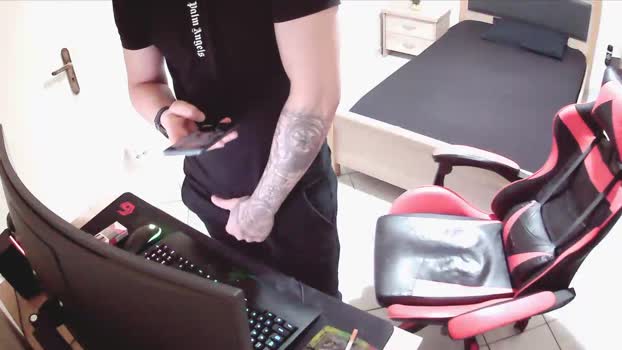AlbanianFker21 strip Webcam SHOW @ Cam4 04-12-2025