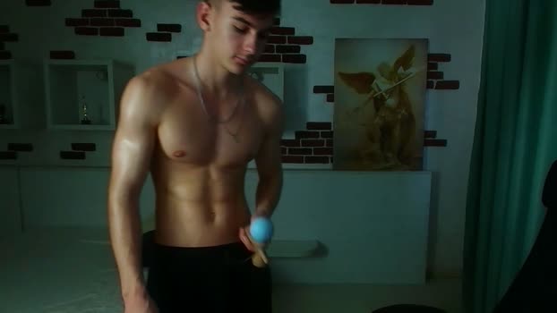 BradyFlint sex Webcam SHOW @ Cam4 05-12-2025