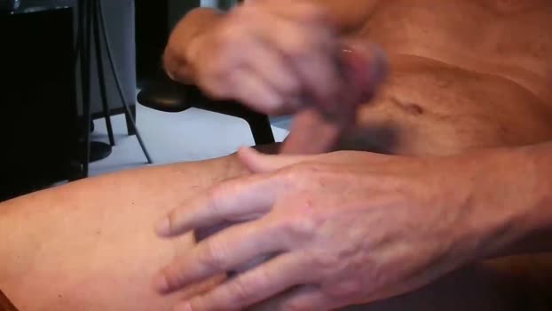 dcd434 handsome Webcam SHOW @ Cam4 04-12-2025