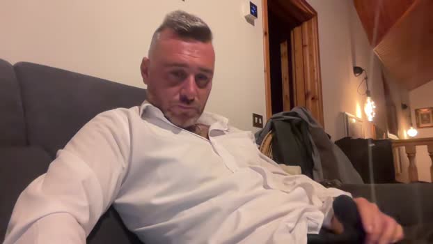 marcovik spanking Webcam SHOW @ Cam4 04-12-2025