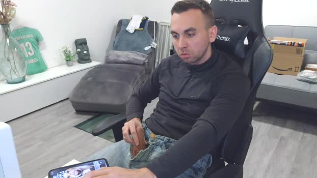 Jeansjunge96 play Webcam SHOW @ Cam4 05-12-2025