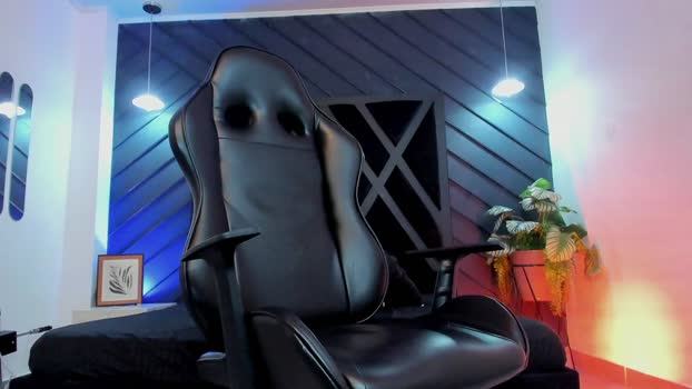 marco_garciia_ spanking Webcam SHOW @ Cam4 06-12-2025