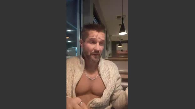 richie00731 fingers Webcam SHOW @ Cam4 07-12-2025