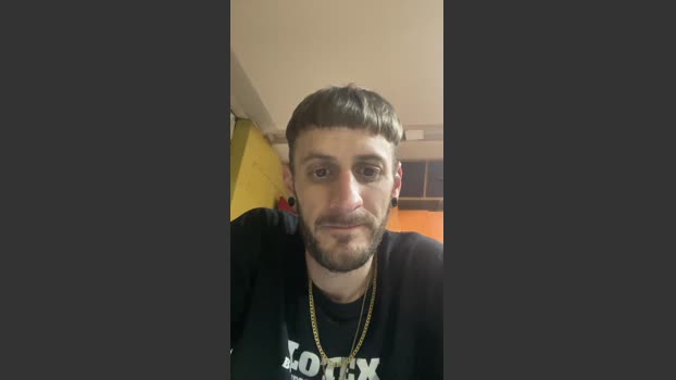 Siempreyooooo fuckface Webcam SHOW @ Cam4 08-12-2025