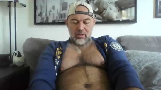 bear70s deep Webcam SHOW @ Cam4 08-12-2025