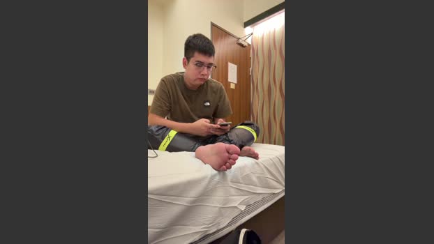 Jay345678 bicurious Webcam SHOW @ Cam4 08-12-2025
