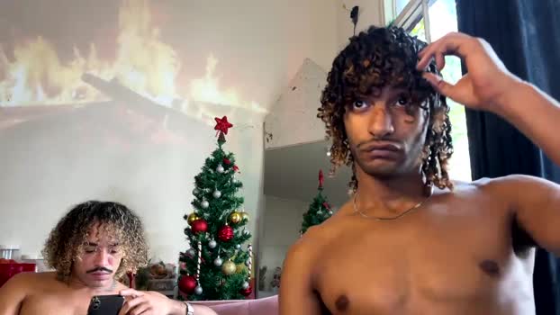 gerson229 kissing Webcam SHOW @ Cam4 08-12-2025