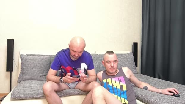 ukboyone suckshow Webcam SHOW @ Cam4 09-12-2025
