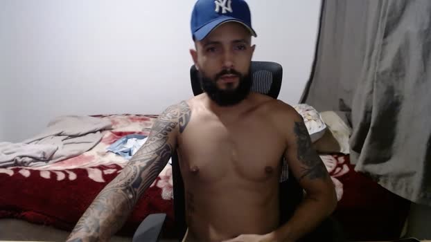 ghusantos30 yummy Webcam SHOW @ Cam4 10-12-2025