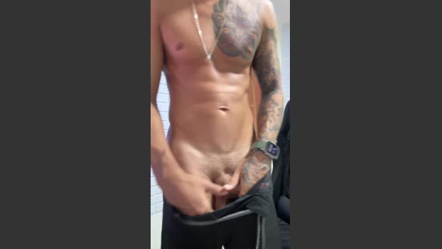 Fehpaugrosso Download Webcam SHOW @ Cam4 10-12-2025