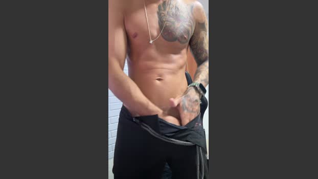 Fehpaugrosso kink Webcam SHOW @ Cam4 10-12-2025